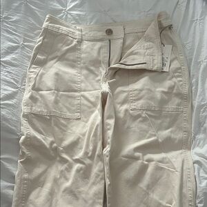 NWT Cargo Style Crop Cream Pants